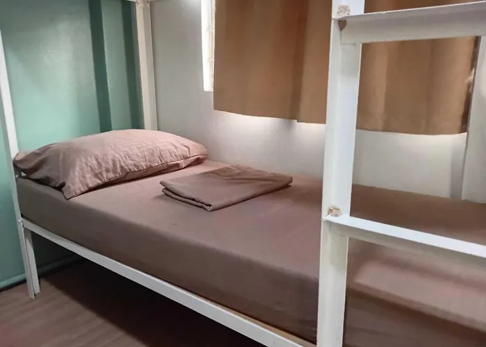 Hotel Oyo 1170 Mvm Transient Pasay
