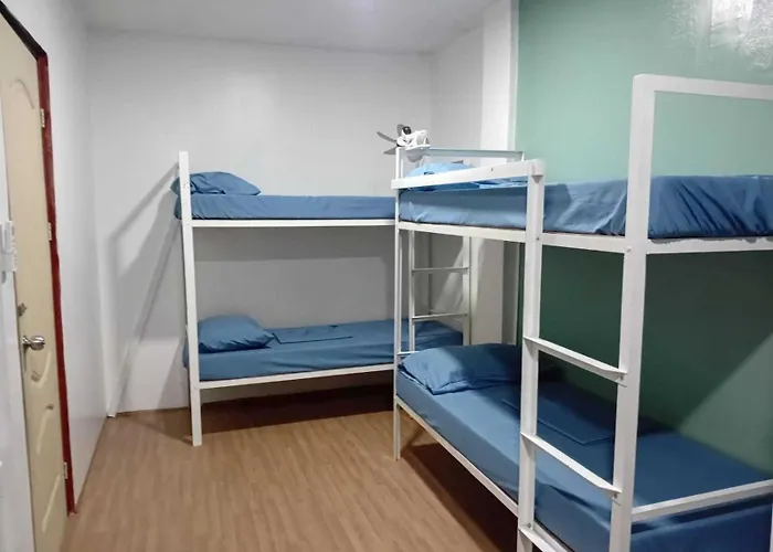 Hotel Oyo 1170 Mvm Transient Pasay